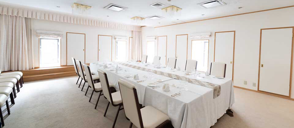 banquet pearl room